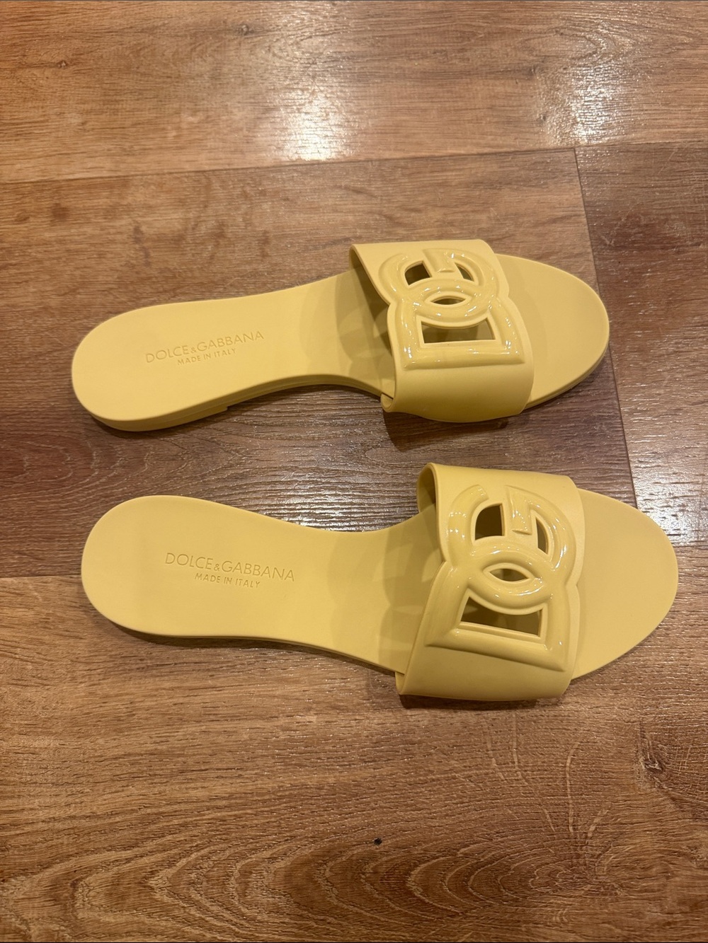 size 39 dolce & Gabbana Banana Yellow Logo Slide Sandals - Picture 2 of 13